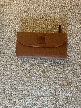 Dooney & Bourke Brown Pebble Leather Continental Wallet